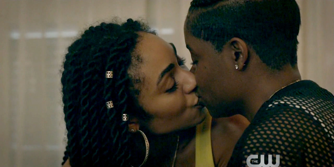 Tiana and Patience Lesbian Kiss - All American