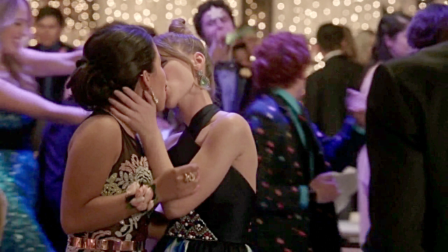 Mariana and Emma Kiss - The Fosters