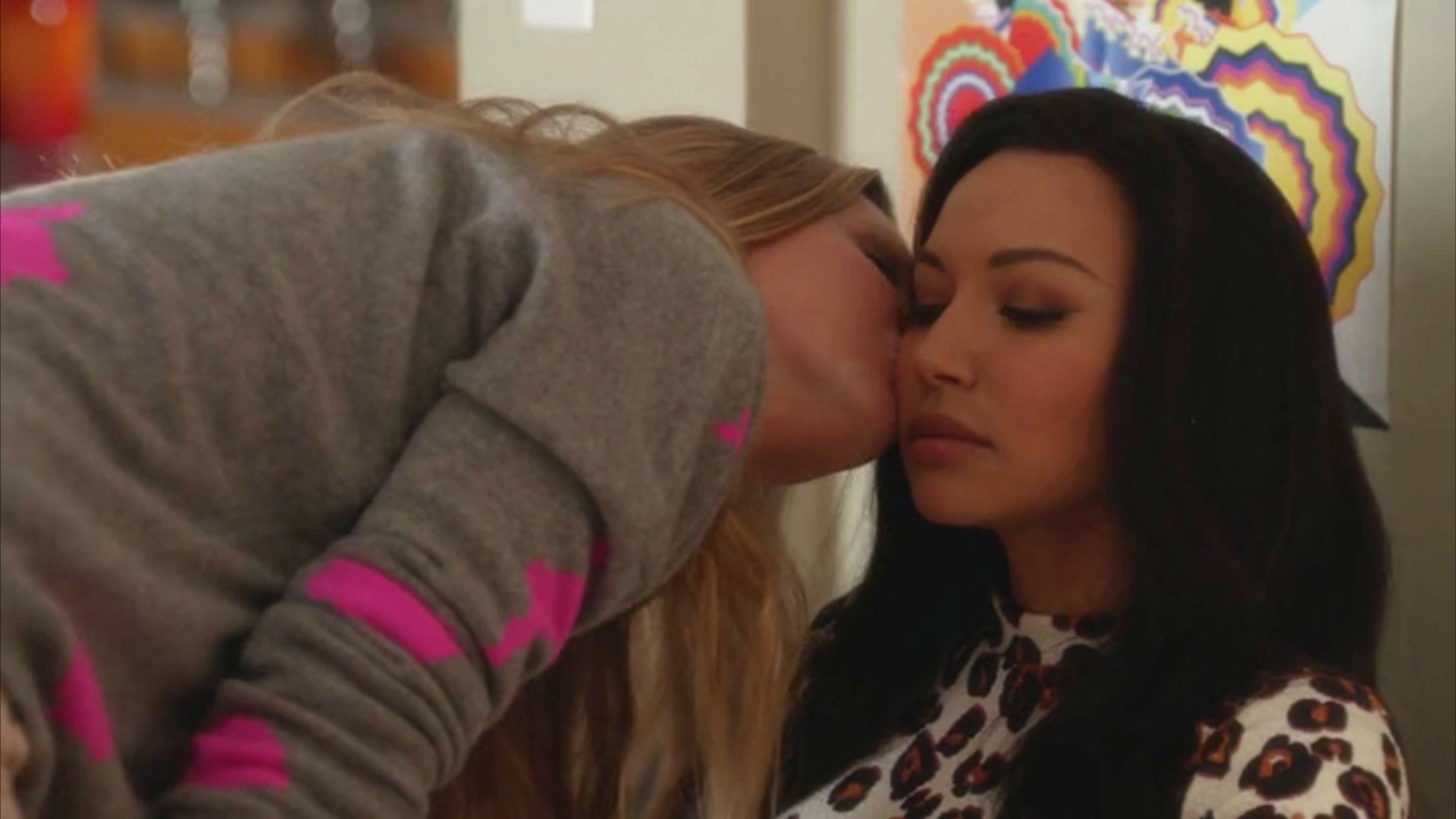 Glee Lesbian Kiss