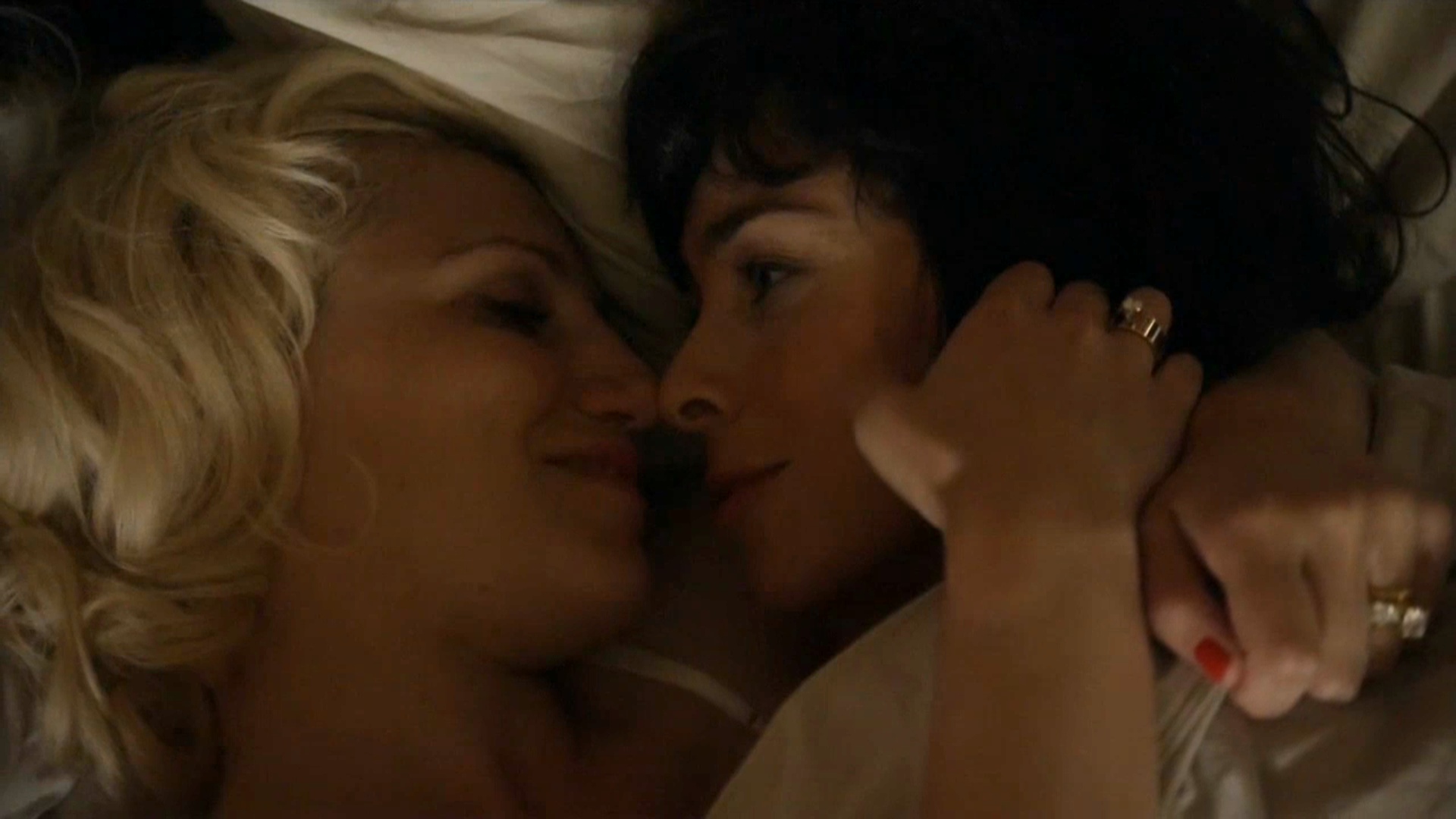 Helen and Betty Lesbian Kiss Masters of Sex