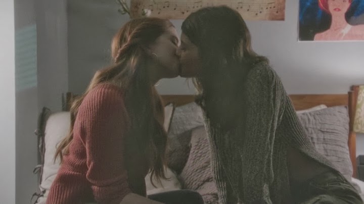 Jules and Valerie Lesbian Kiss Betrayal