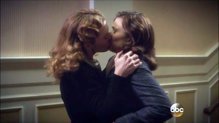 Peggy & Dottie Kiss Agent Carter