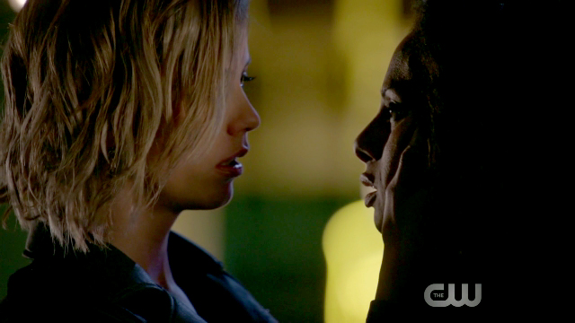 Freya and Keelin Kiss â€“ The Originals