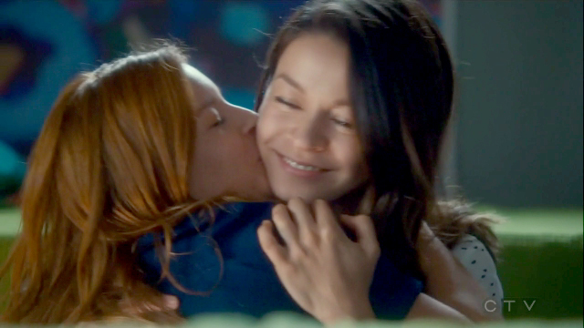 Maggie and Sydney – Saving Hope Season 5 Episode 11