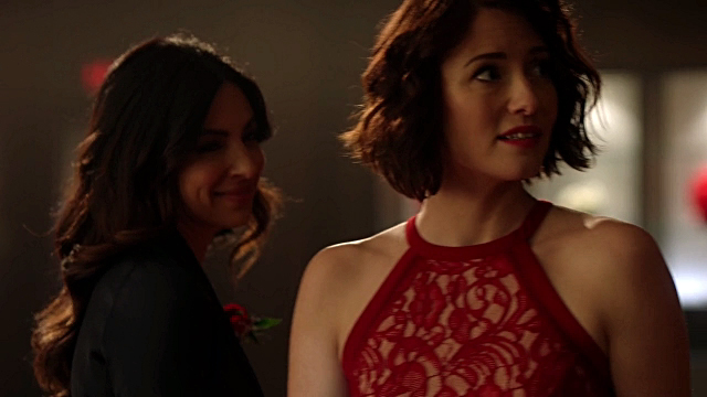 Alex and Maggie Valentine's Day - Supergirl
