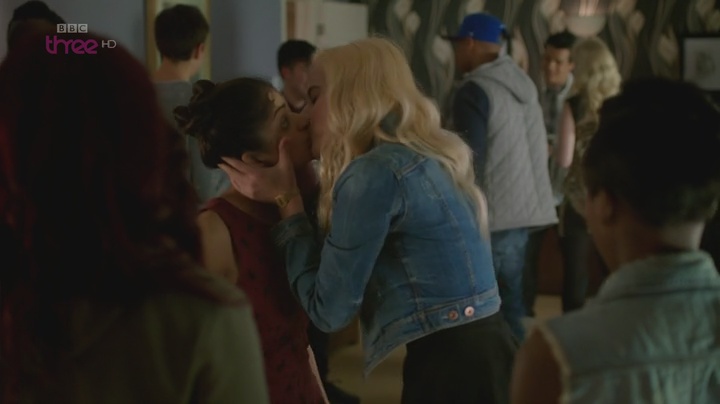 Amber & Saz Lesbian Kiss Some Girls