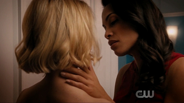 Yael Grobglas and Rosario Dawson from Jane the Virgin