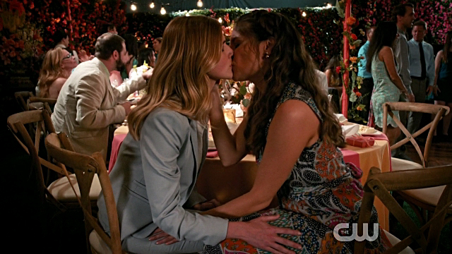 Yara Martinez and Megan Ketch from Jane the Virgin Season 2 Episode 22